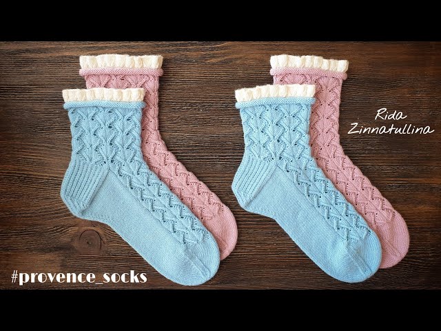 Как вязать ажурные носки спицами: финальные шаги
