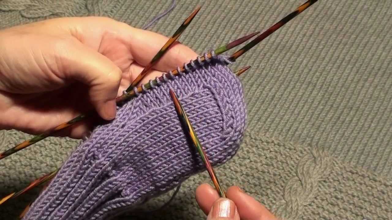 Секреты вязания носков в полоску