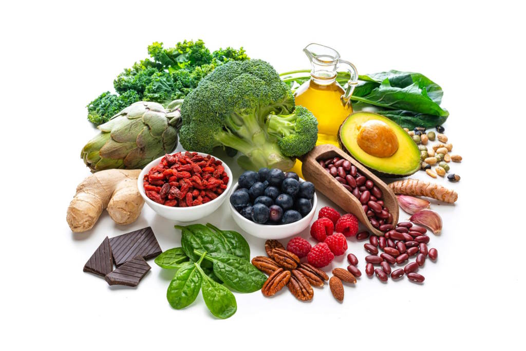 Anti-age питание: какие продукты действительно помогают сохранить молодость